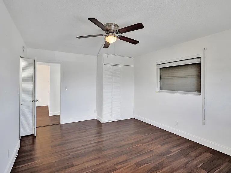2640 Garden Dr S #301 — Photo 35