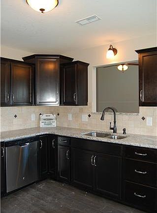2nd image of 256 Cross Ln #Nds