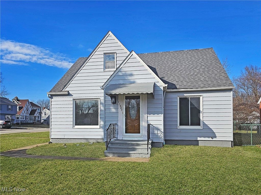 11907 Granger Rd, Garfield Heights, OH 44125 | Zillow