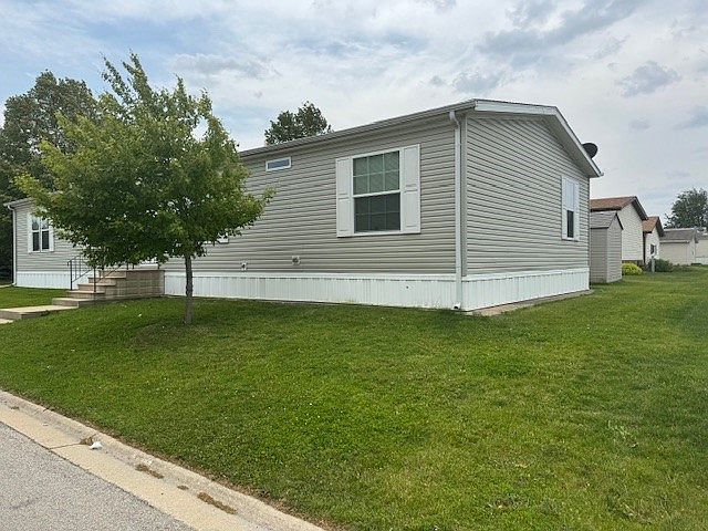 2nd image of 1280 Oak Ridge Dr #23