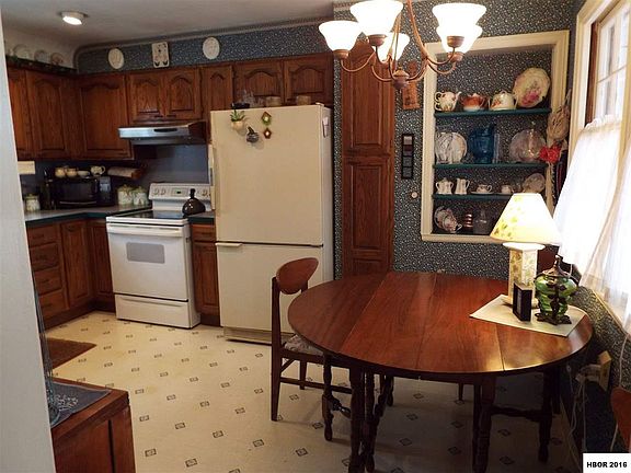 5th image of 616 Woodworth Dr