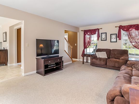 5th image of 8472 Moonstone Ct