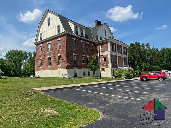 3rd image of 338 Highland Ave #307