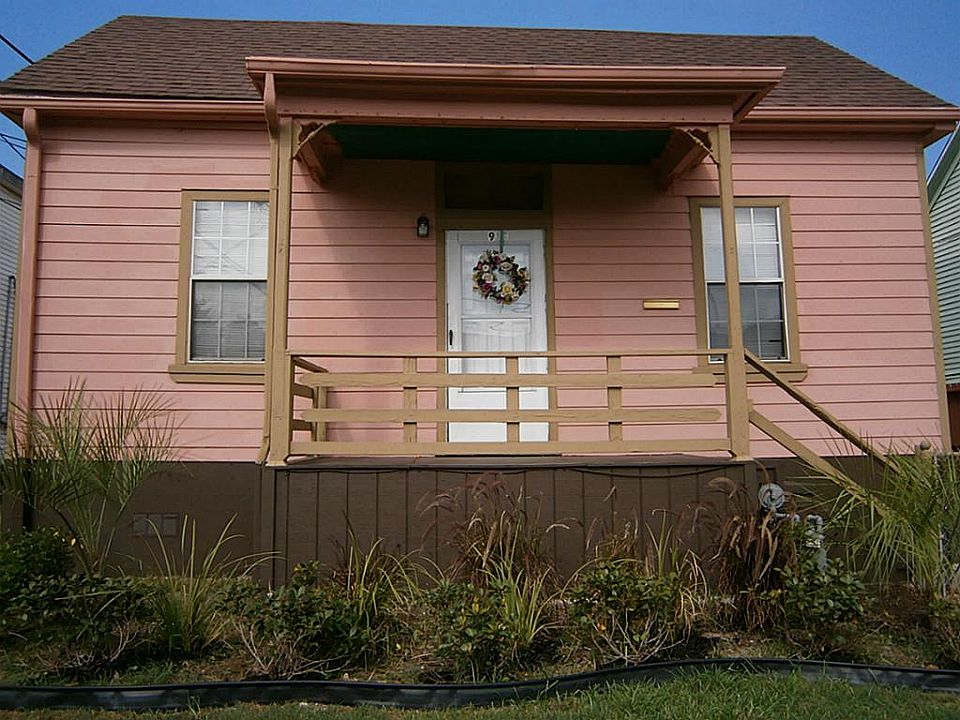 1st image of 911 34th St