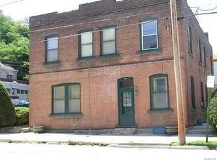 123 E 6th St #A, Alton, IL 62002