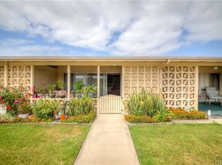 1631 Tam Oshanter Rd #M12-6E, Seal Beach, CA 90740