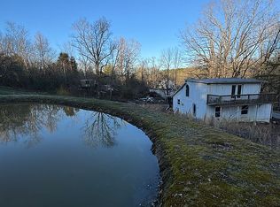 12025 Caneyville Rd, Caneyville, KY 42721