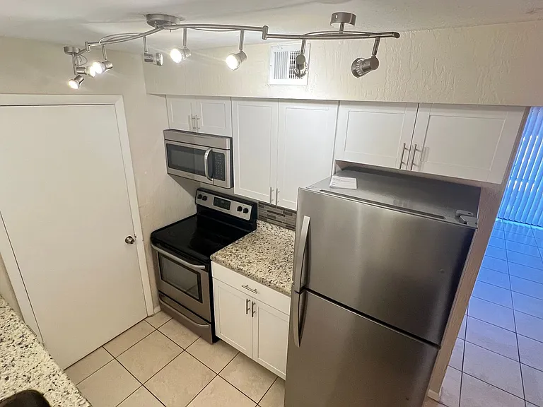 2130 Forest Knoll Dr NE #108 — Photo 9