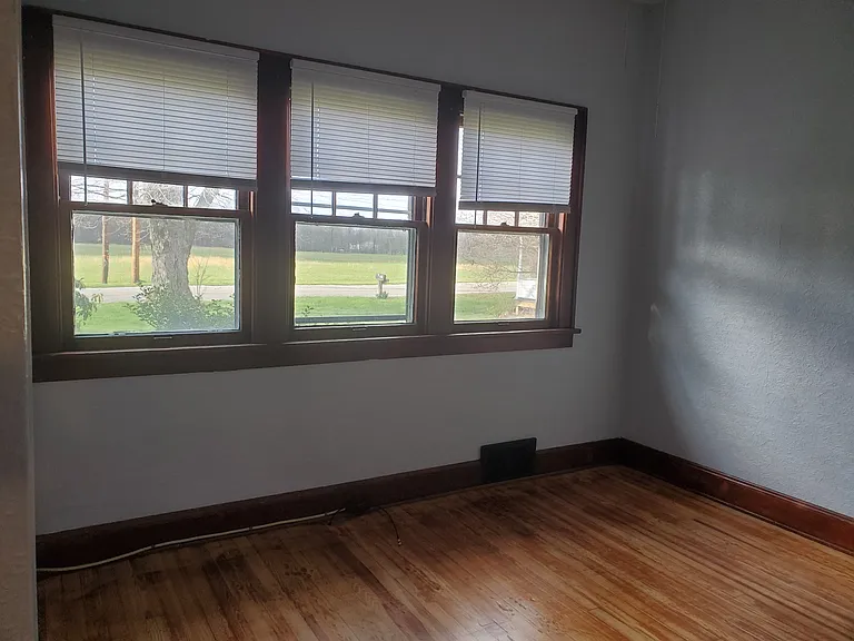 2368 Lyntz Townline Rd SW — Photo 8