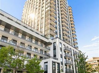 91 Montclair Ave #1803, Toronto, ON M5P1P5