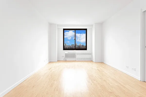 Rented by Olnick Organization | media 6