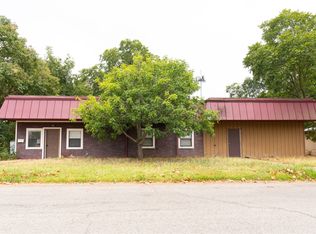 406 W Morgan St, Denison, TX 75020