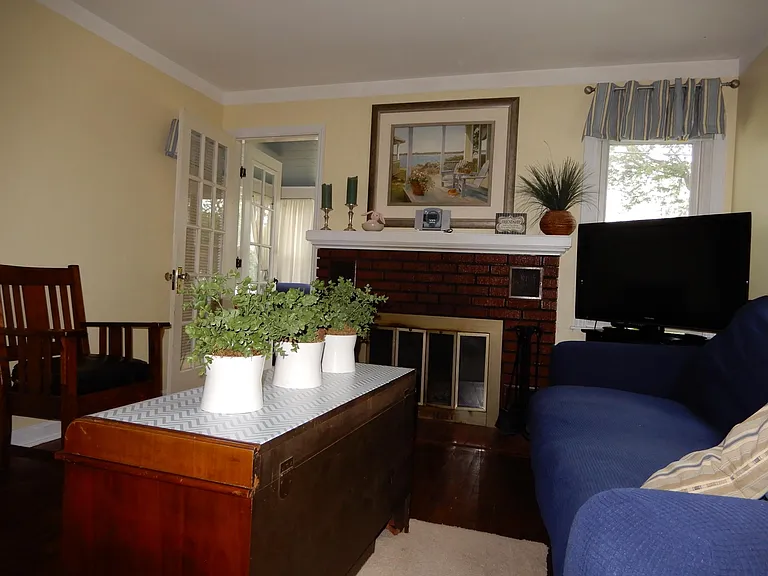 501 Wilbor Ave — Photo 9