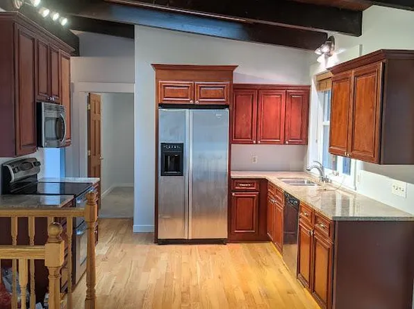 504 E Franklin St, Fayetteville, NY 13066
