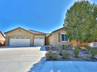 15859 Green Acres Ct, Victorville, CA 92394