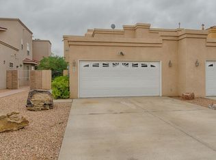 594 Lakeview Cir SE, Rio Rancho, NM 87124