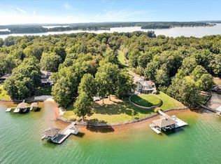 6100 Smith Mountain Rd, Penhook, VA 24137