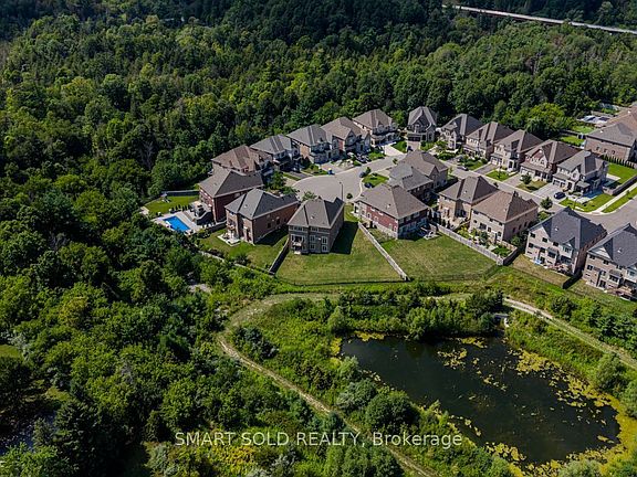 2nd image of 259 Stormont Trl