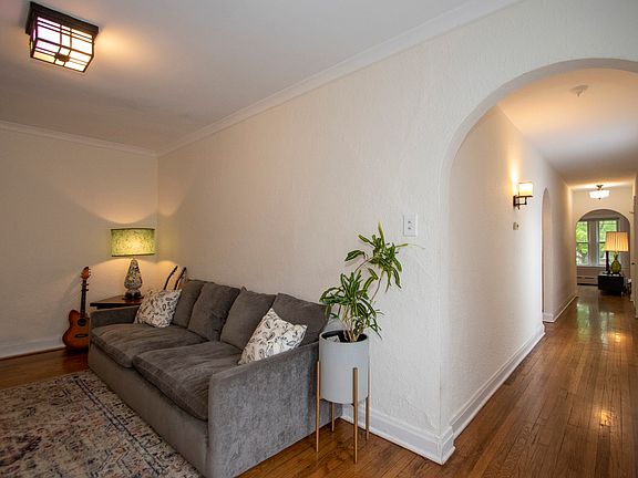 4th image of 1032 S Taylor Ave