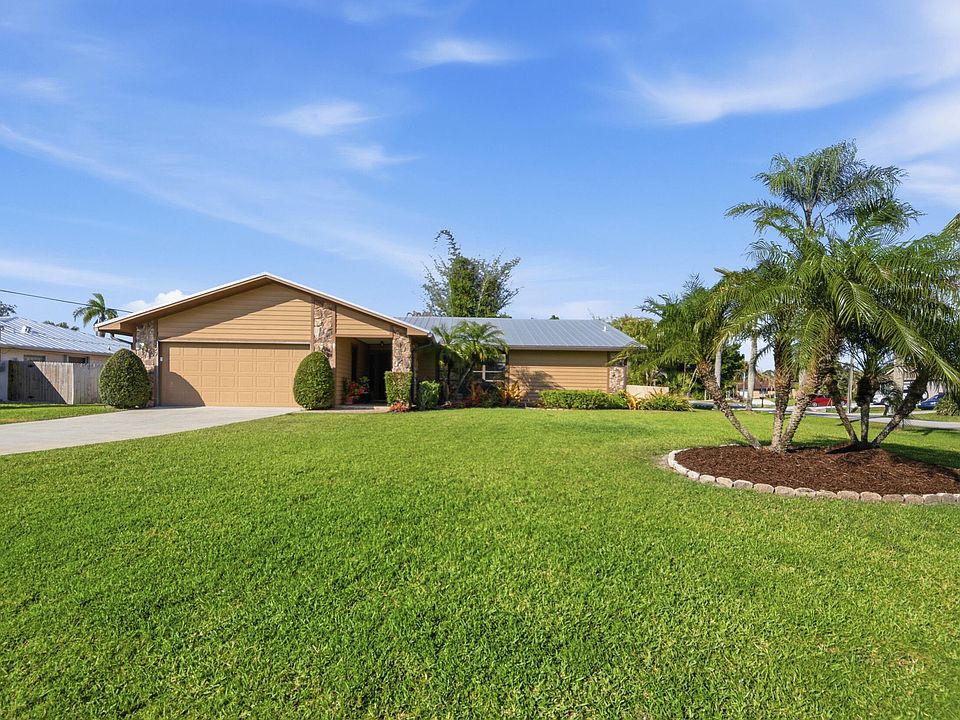 1st image of 1199 SE Proctor Lane