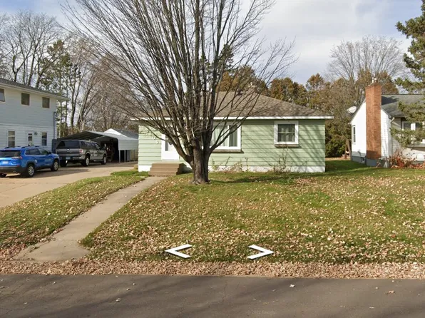 2709 Diane Ln, Hibbing, MN 55746