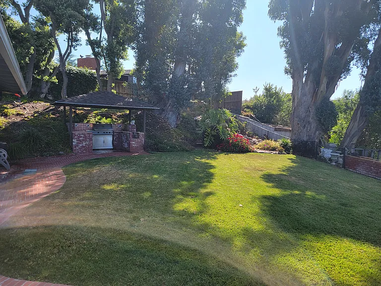 6131 Terryhill Dr — Photo 41