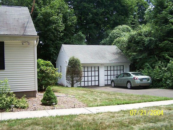 2 car detached garge