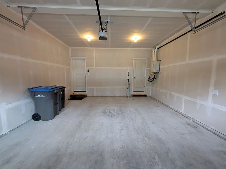 3887 Portside Dr — Photo 47