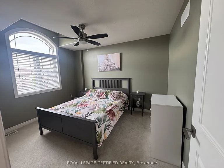 252 Westbank Trl — Photo 24