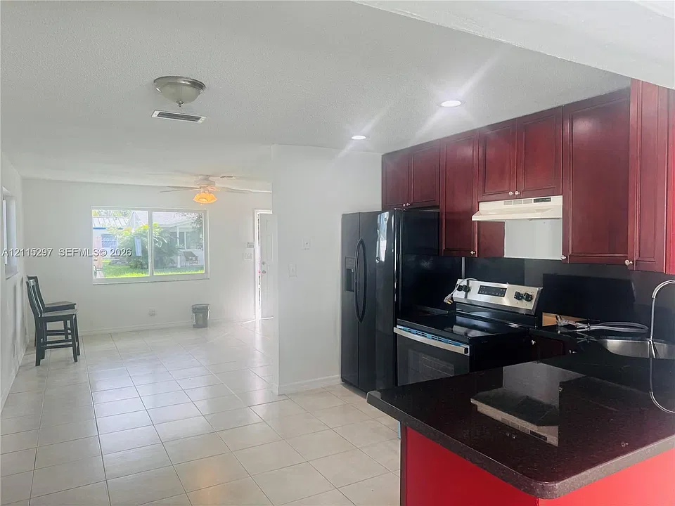 4571 NW 16th Way