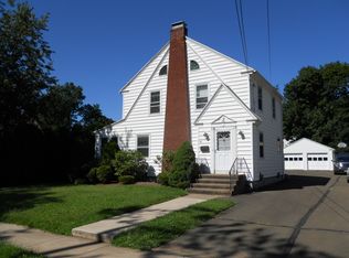 66 Spring Garden St, Hamden, CT 06517