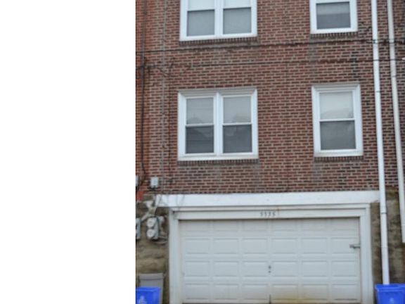 3rd image of 3335 Oakmont St