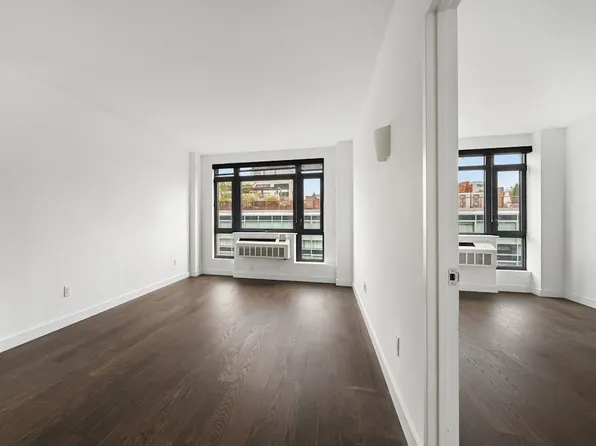 181 Front Street image 2 of 14