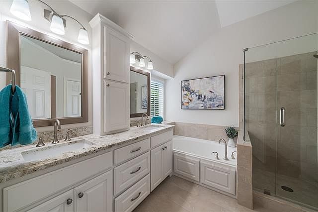1st image of 8621 Ironwood Dr