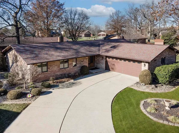 521 N Spruce St, Trenton, IL 62293