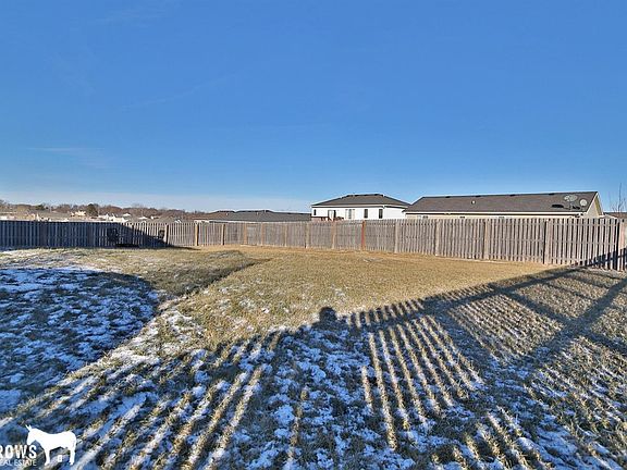 3rd image of 4500 W Ludwig Dr