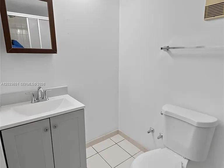 8750 N Sherman Cir #305 — Photo 6