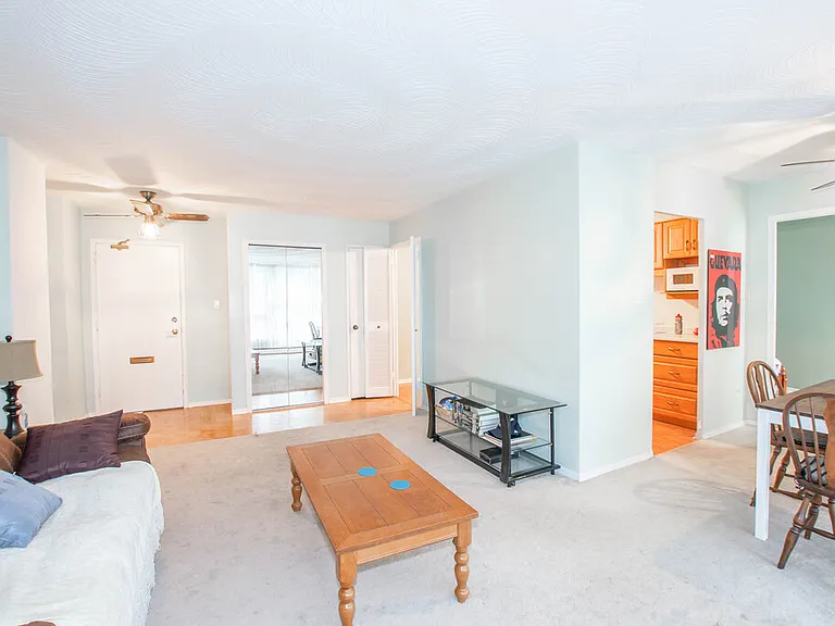 35 Towering Heights Blvd #301 — Photo 6