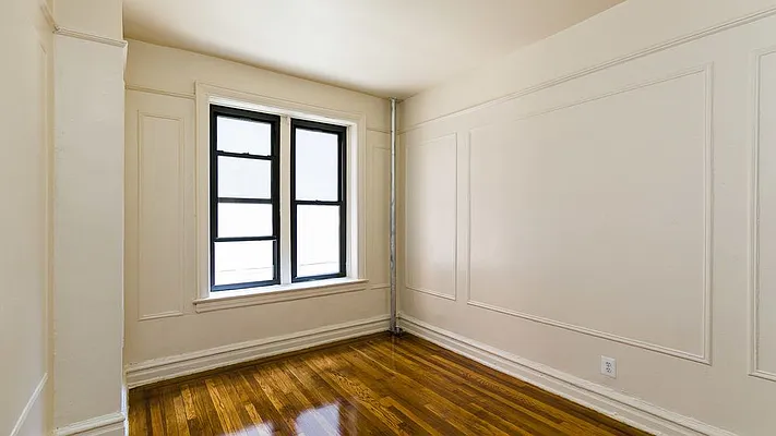 Rented by Nooklyn NYC LLC | media 19