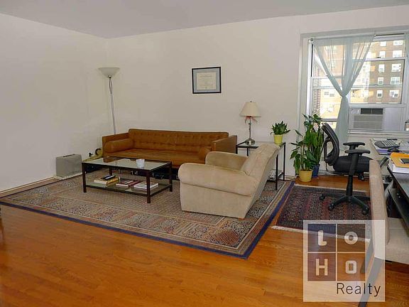 5th image of 577 E Grand St APT F1202