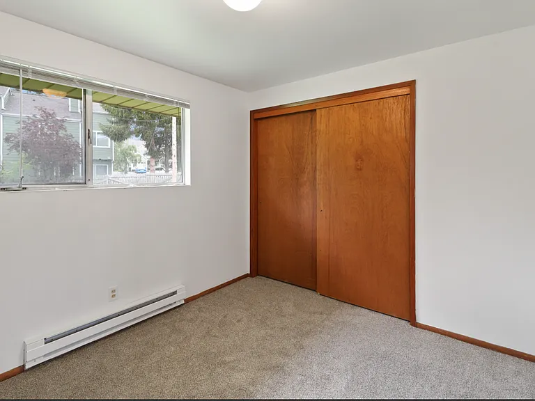 1380 SW Swantown Ave #L2 — Photo 5