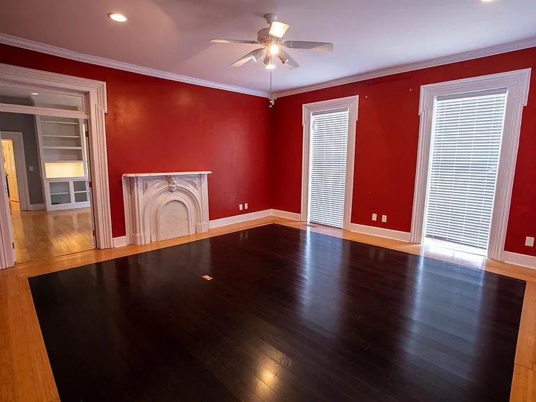 335 N 6th St #1 — Photo 15