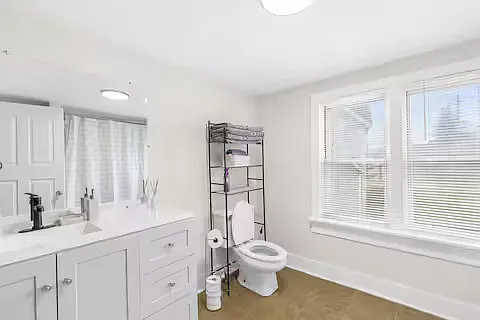 224 Mardell Pl SW — Photo 3