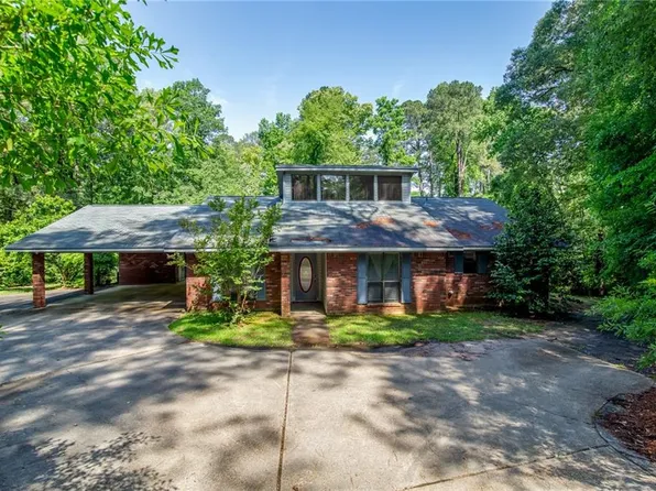 493 Greer Rd, Pineville, LA 71360