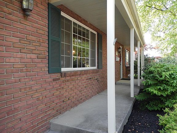 4th image of 5723 Sandalwood Blvd