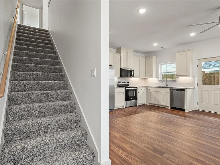 506 E Kimball St #2 — Photo 8