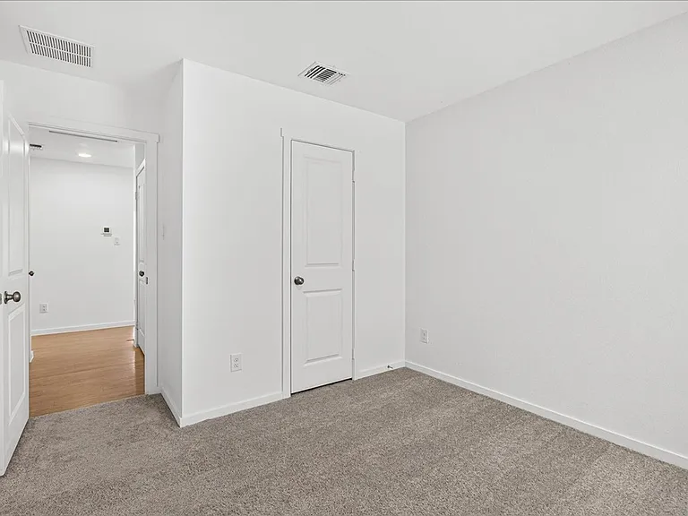 7909 Hathor Dr — Photo 35