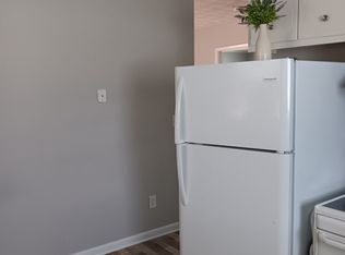 1613 Broad St #3, Elizabethton, TN 37643