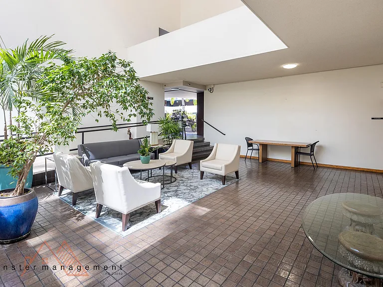 1088 Bishop St #501 — Photo 12
