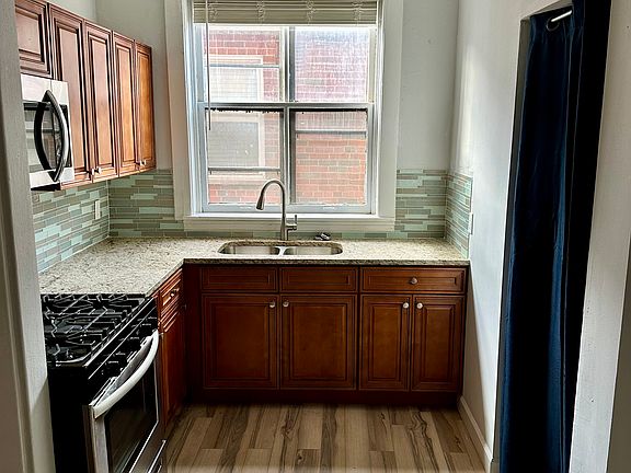 5th image of 6515 Clayton Ave APT 1W